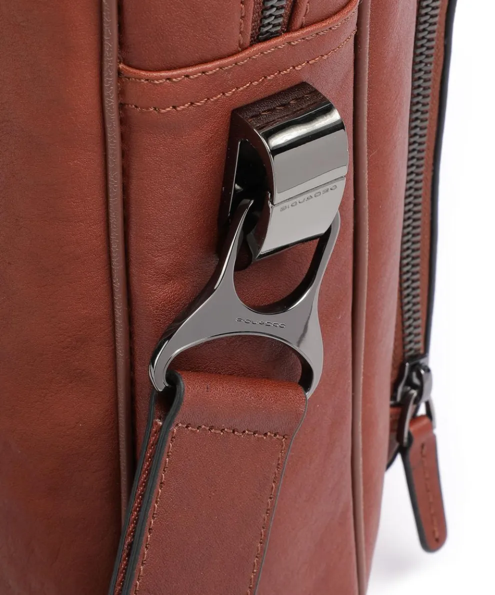 Black Square Briefcase 15″ fine grain cow leather tobacco