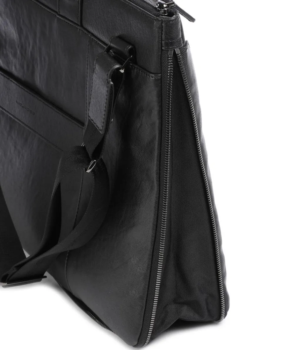 Black Square Briefcase 15″ fine grain cow leather black