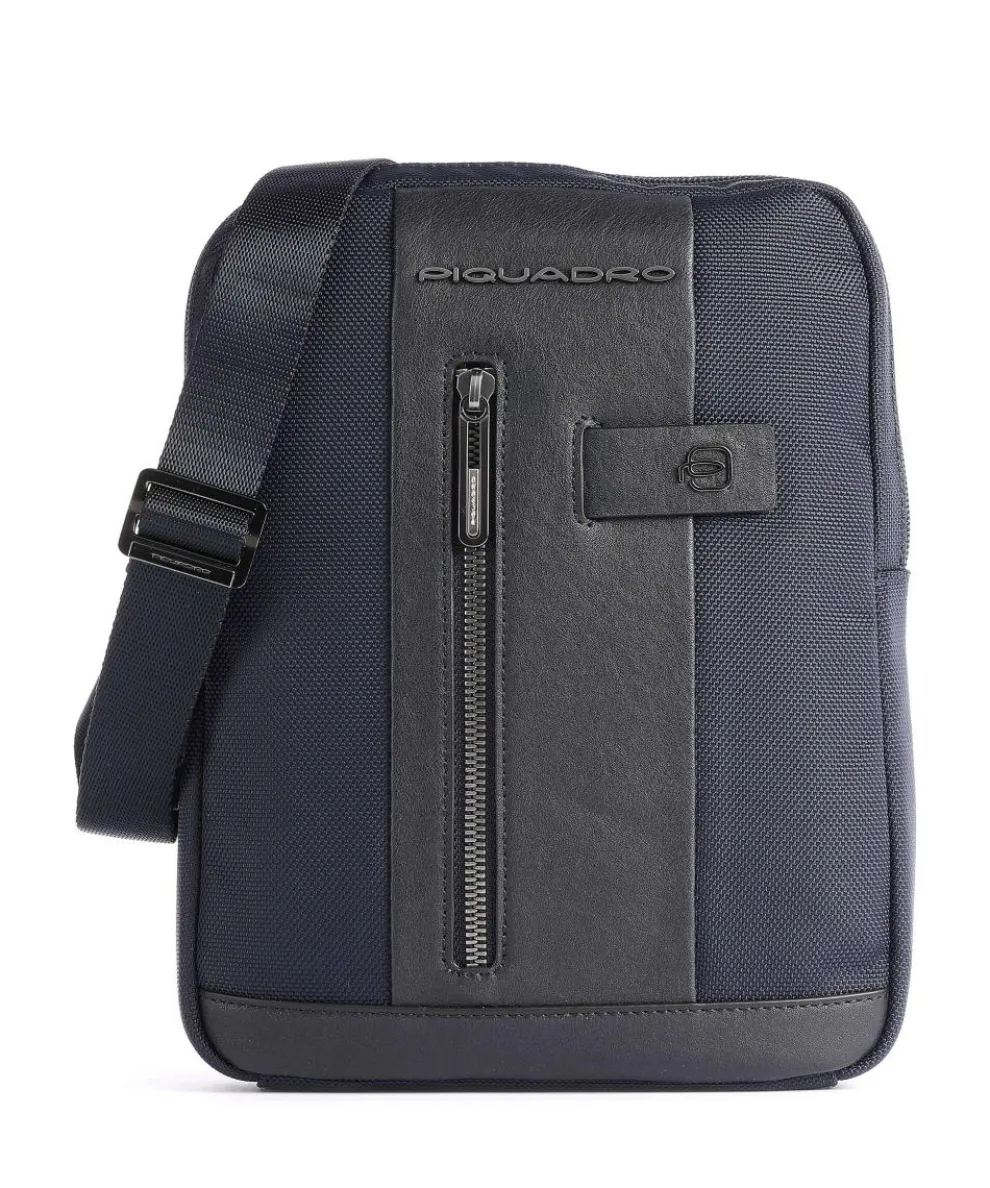 Brief 2 Crossbody bag recycled nylon dark blue