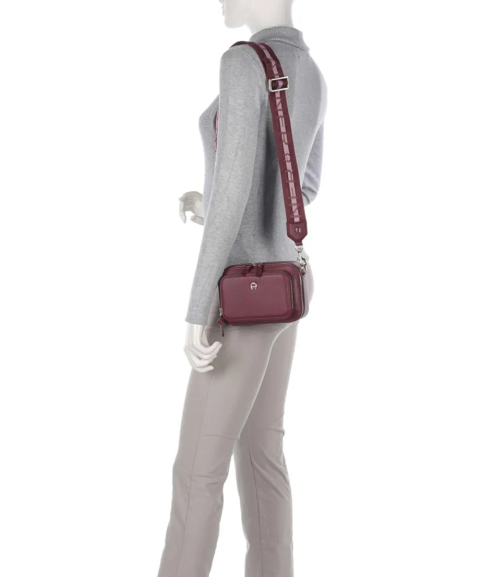 Zita S Crossbody bag grained cow leather wine
