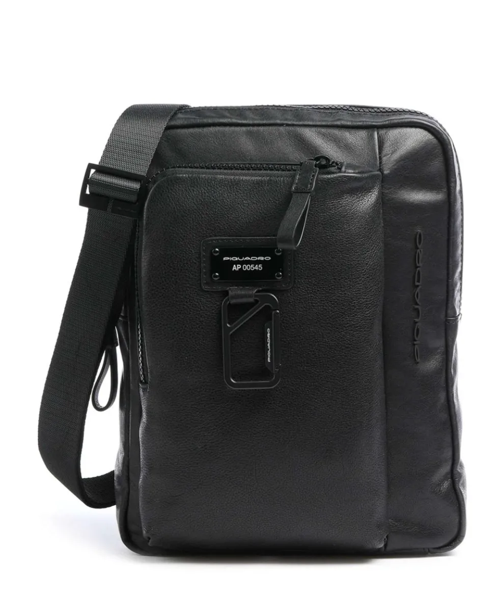 Harper Crossbody bag fine grain leather black