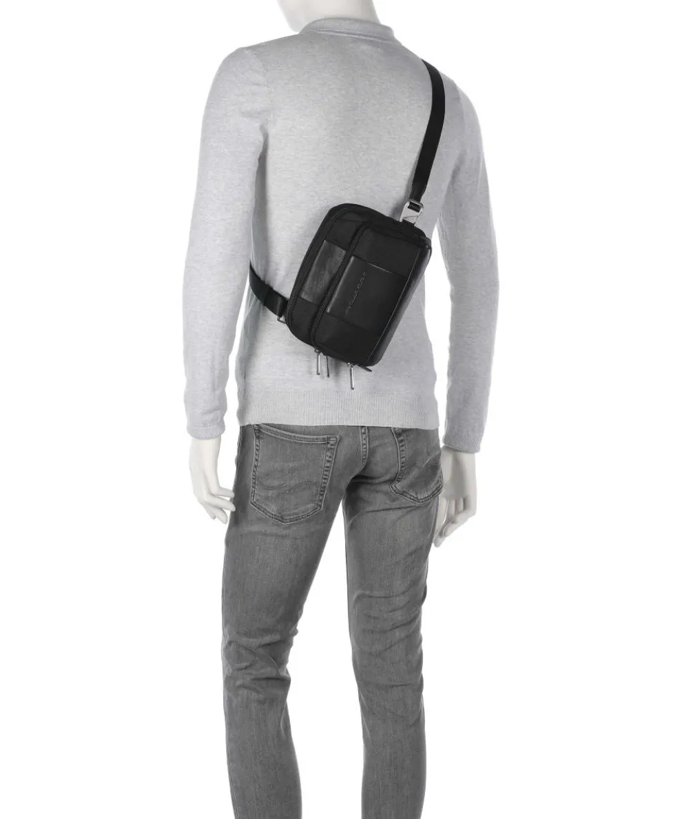 Brief Crossbody bag recycled nylon black