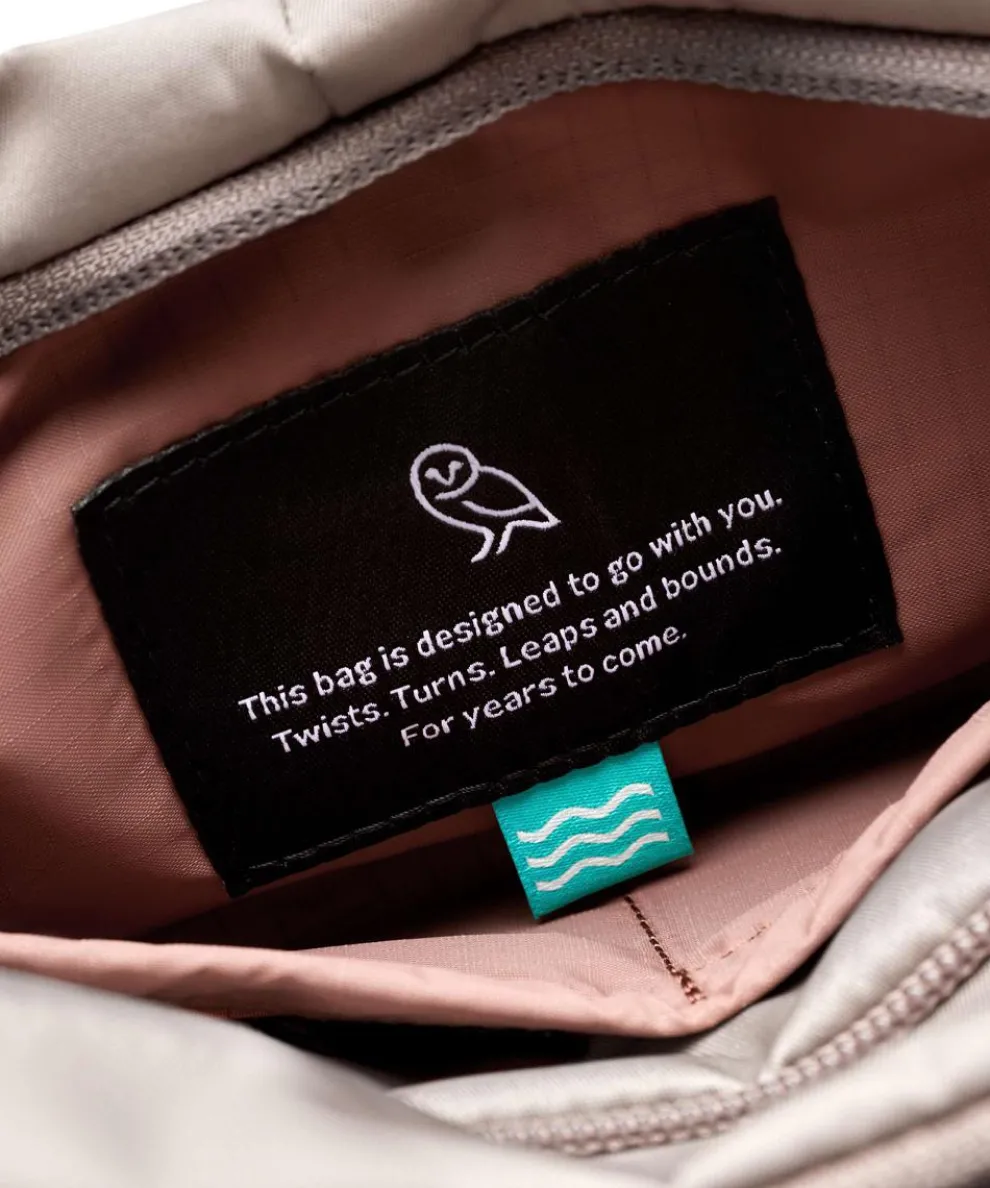 Laneway 3.5L Crossbody bag recycled nylon beige