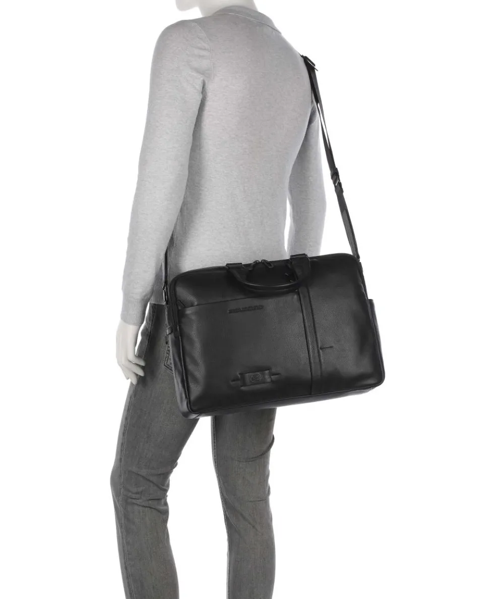 W137 Briefcase 16″ fine grain cow leather black