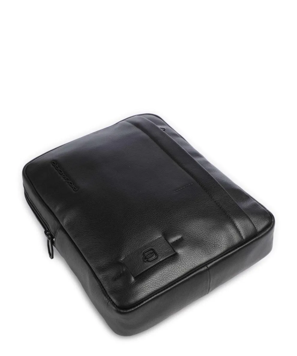 W137 Crossbody bag grained cow leather black